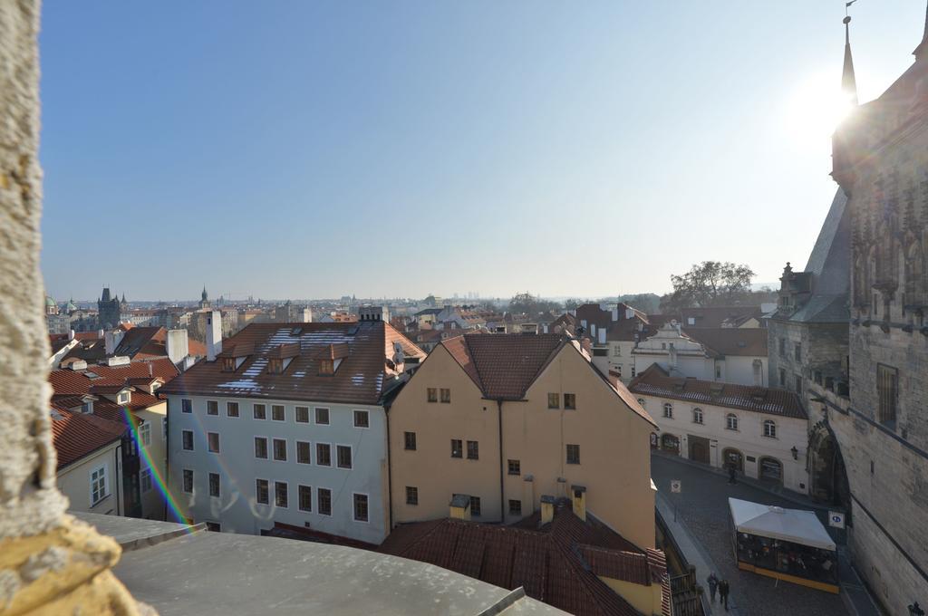 Amazing Charles Bridge Apartment Praga Esterno foto
