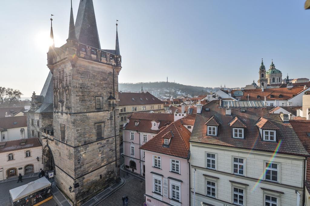 Amazing Charles Bridge Apartment Praga Esterno foto