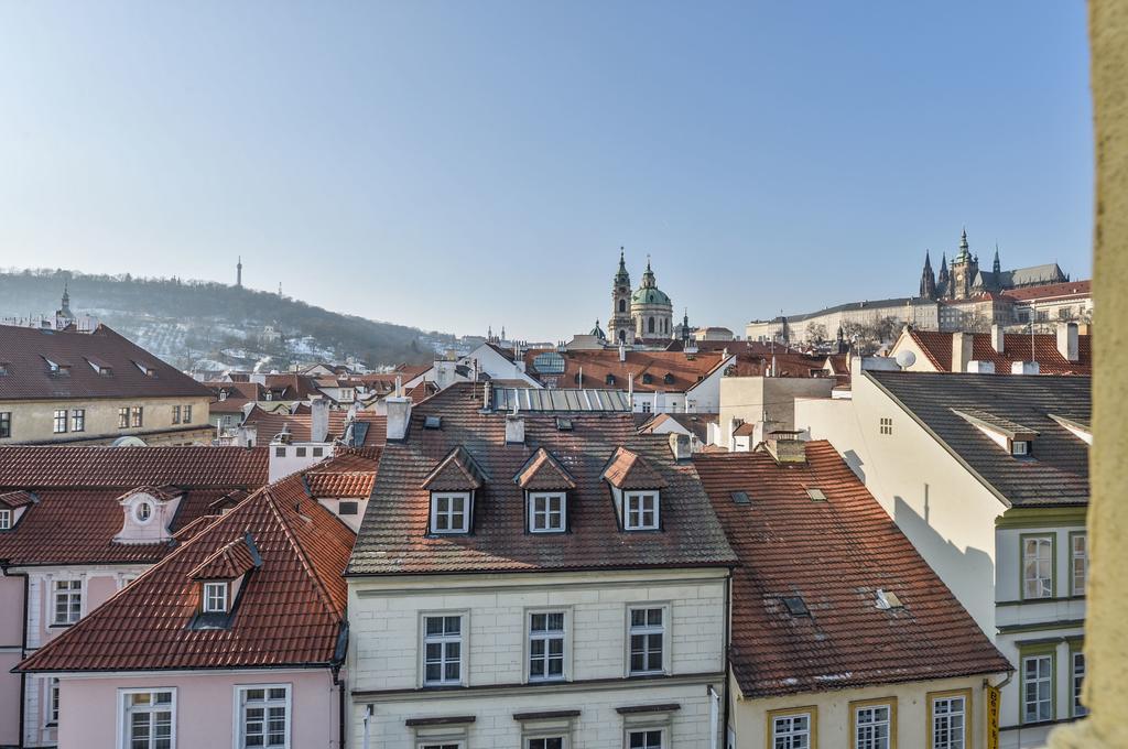 Amazing Charles Bridge Apartment Praga Esterno foto